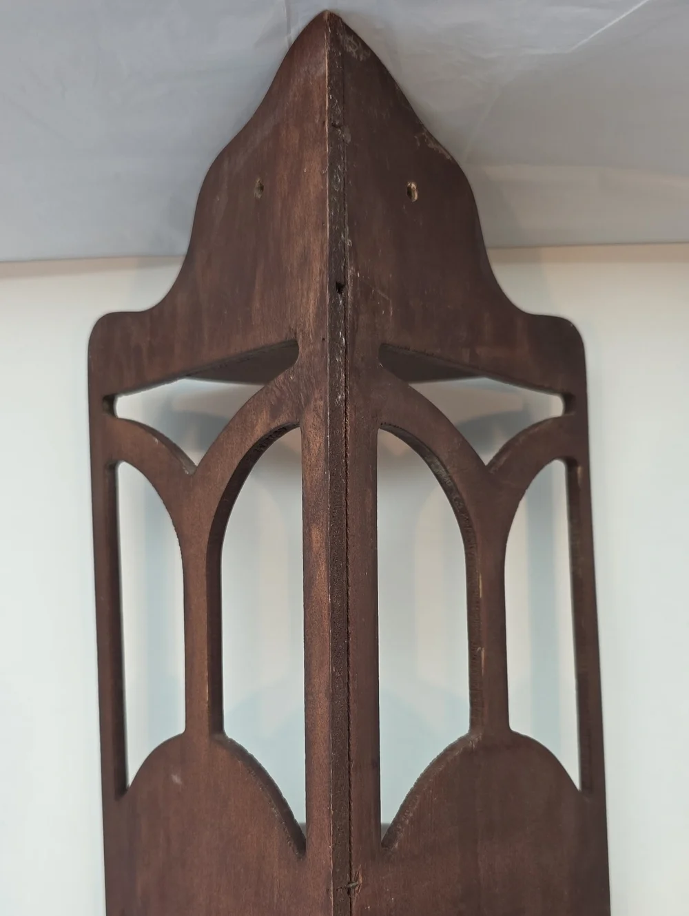 Vintage Wooden Corner Shelf With Intricate Cutout Design 23.5